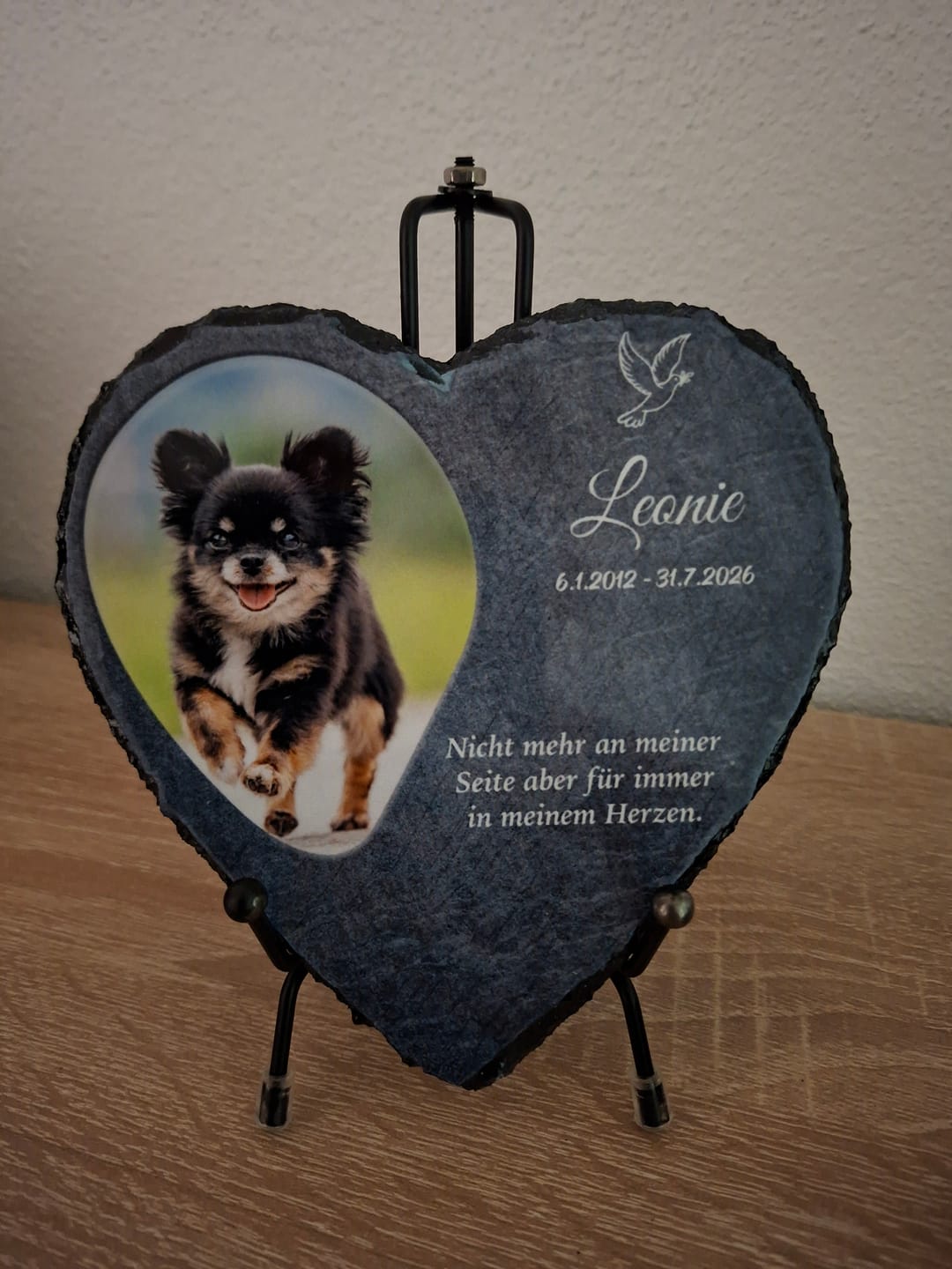 Customer photo review of Liebe hört nicht auf - Personalisiertes Schieferherz als Andenken an geliebte Verstorbene