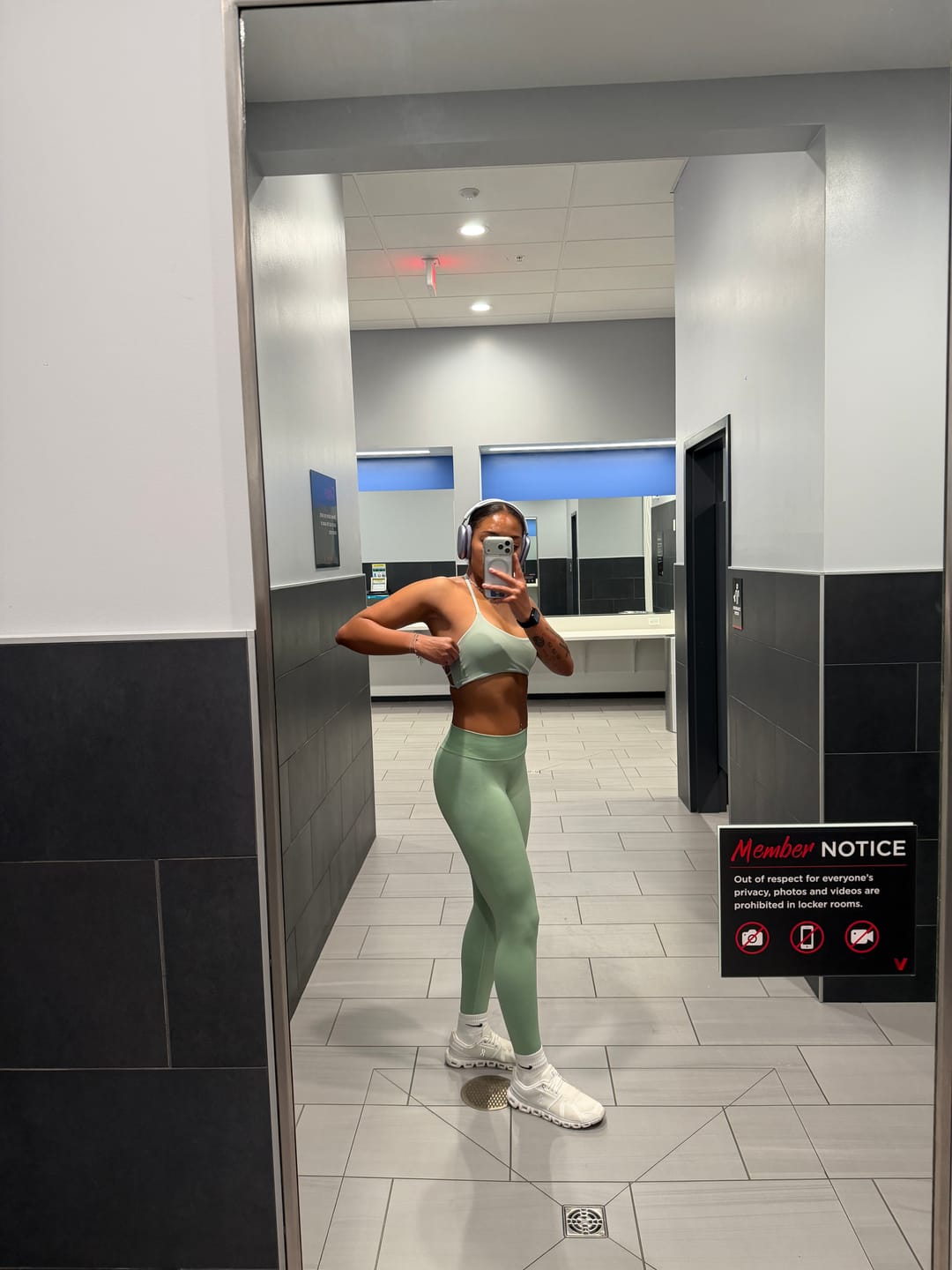 Customer photo review of W2223 - Motion Seamless Leggings