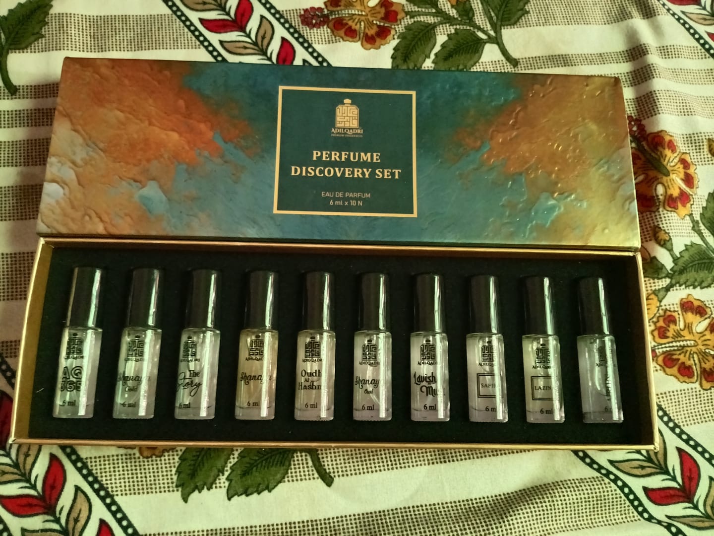 Customer photo review of Perfume Sample Discovery Set – 10 Mini Perfume Sprays (6ml Each)