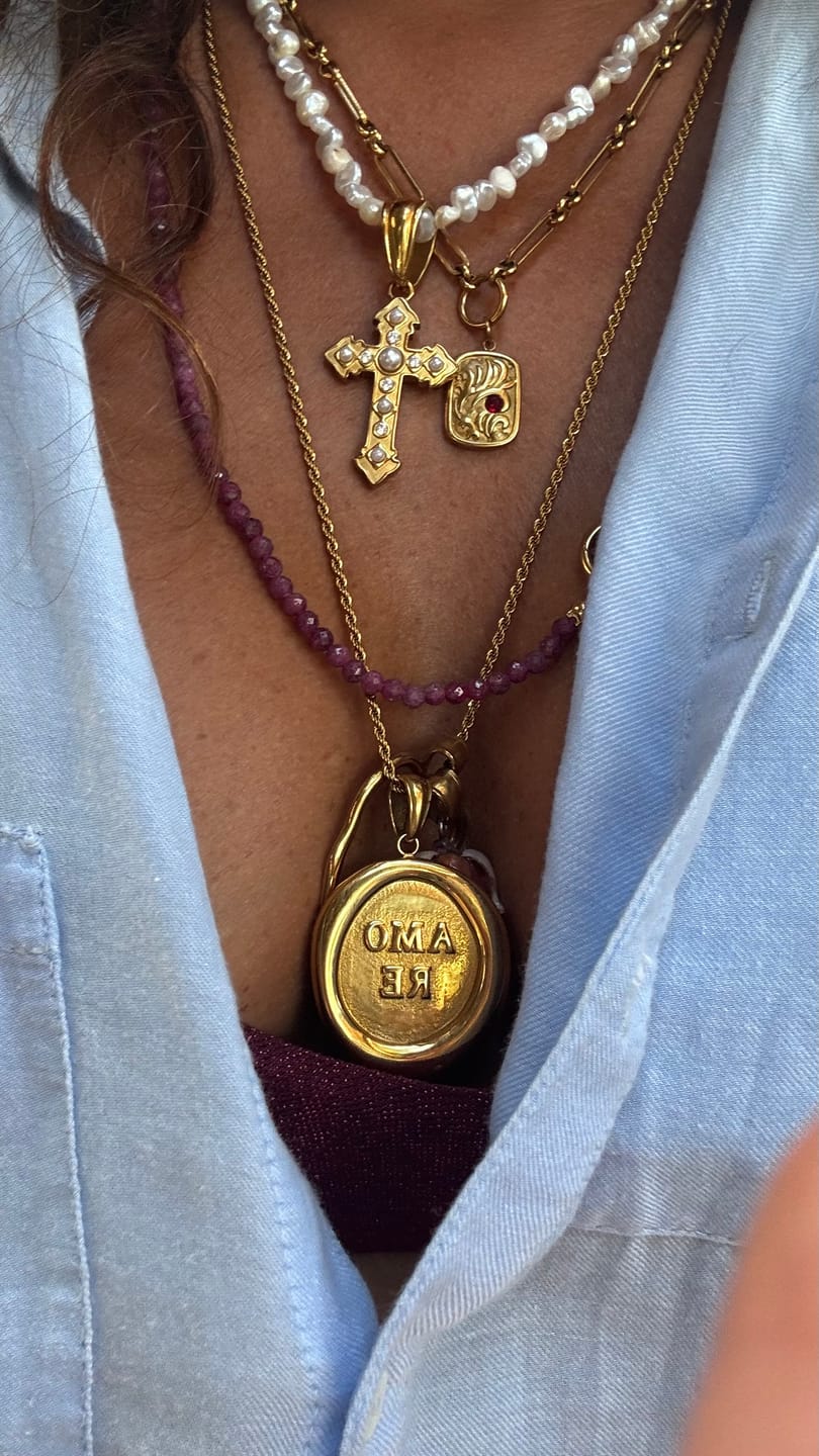 Customer photo review of Ciondolo "Amore"