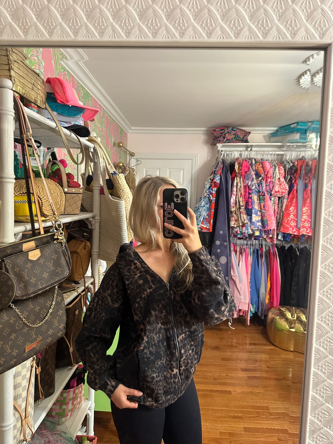 Customer photo review of W533 Flashback Zip Hoodie