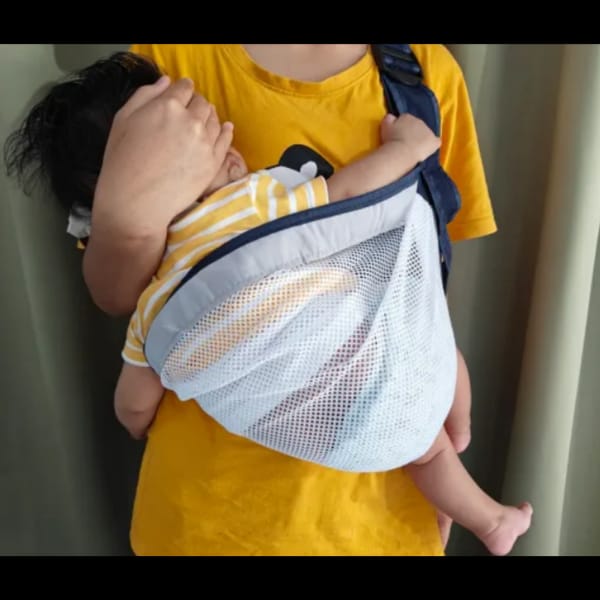 Customer photo review of MaamaNest CloudCarry™ | Pain-Free Baby Sling Carrier