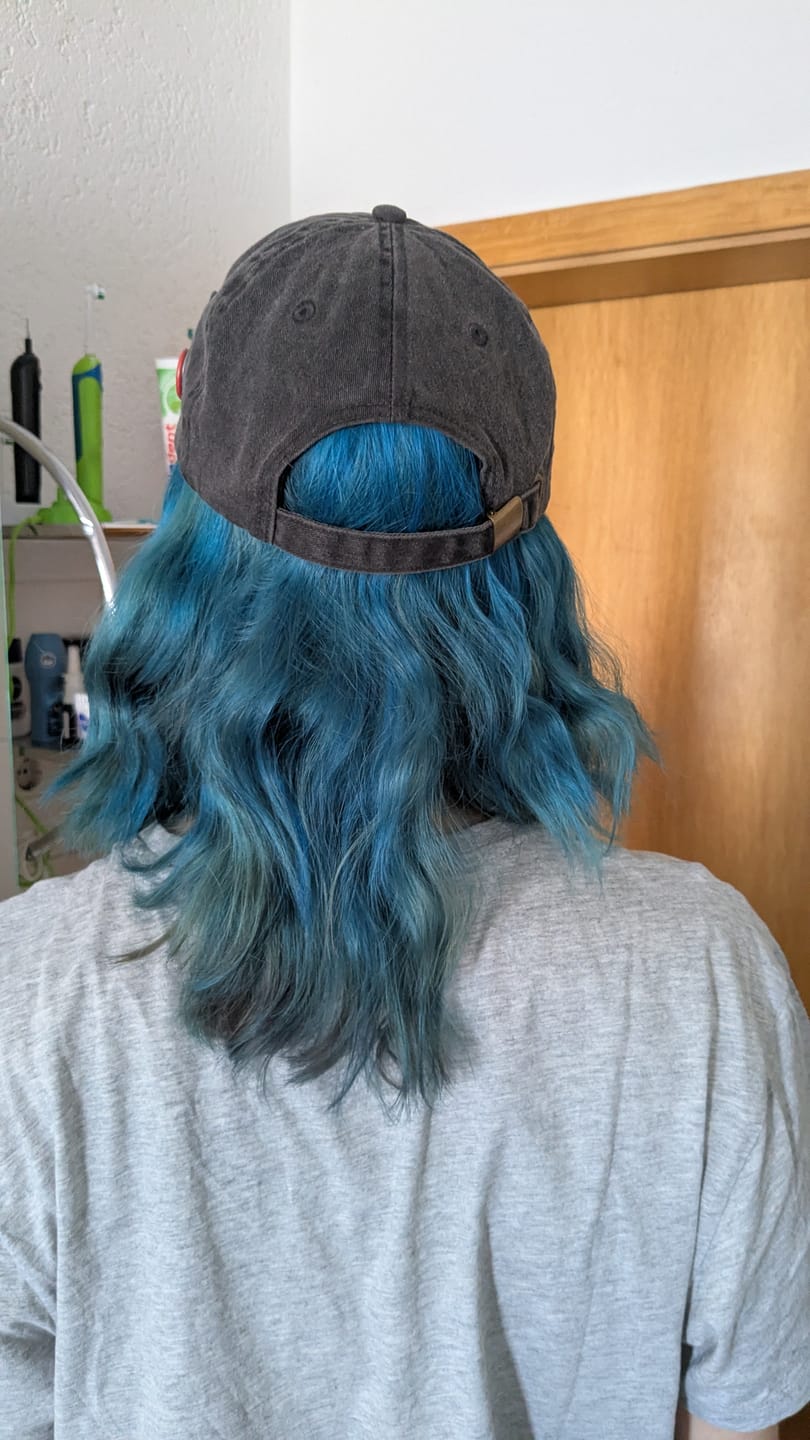 Customer photo review of Mattie Sweet Blue - Vegan Semi-Permanent Direct Dye Hair Color Cream 210 ml