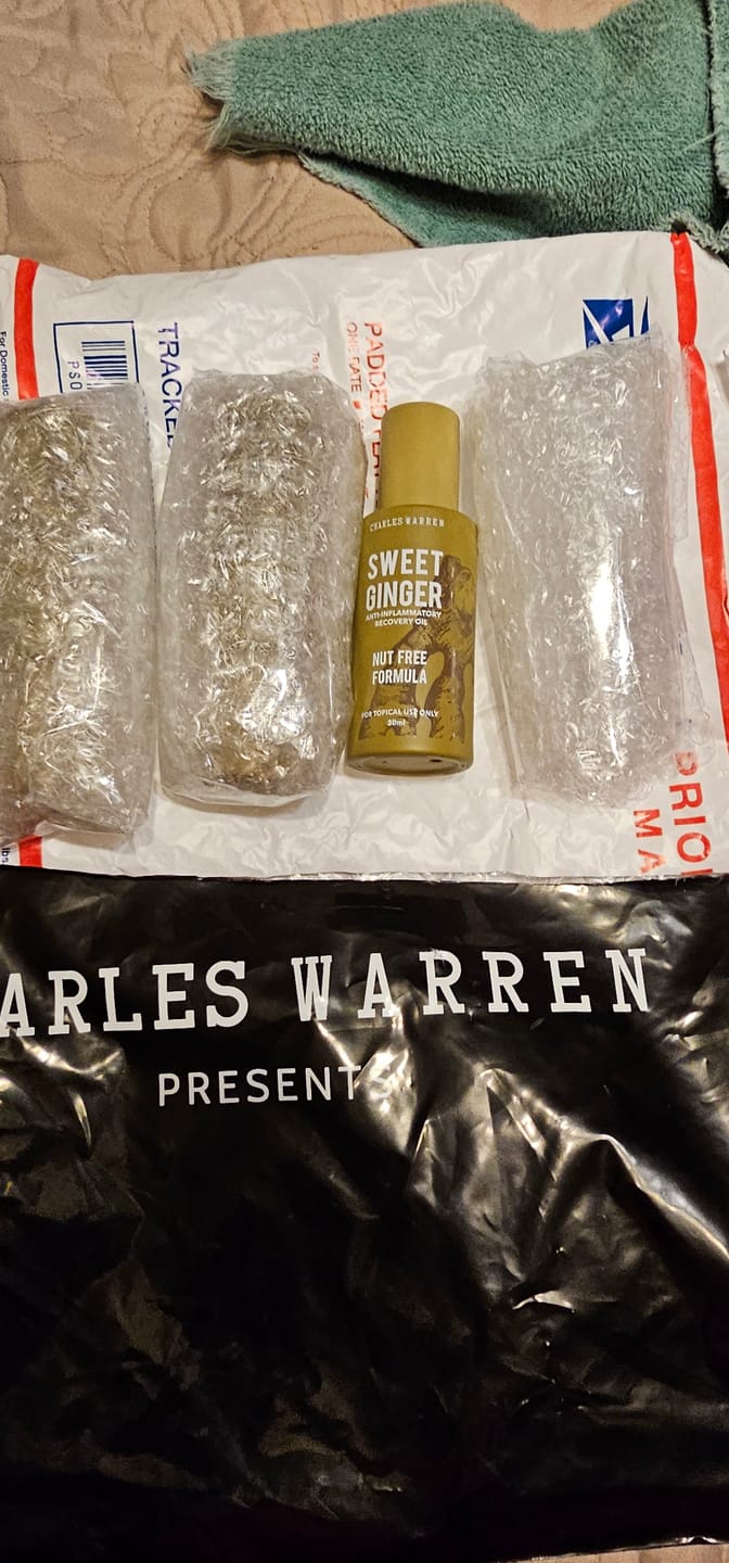 Customer photo review of [Nut-Free] Sweet Ginger Dry Oil for Sensitive Skin