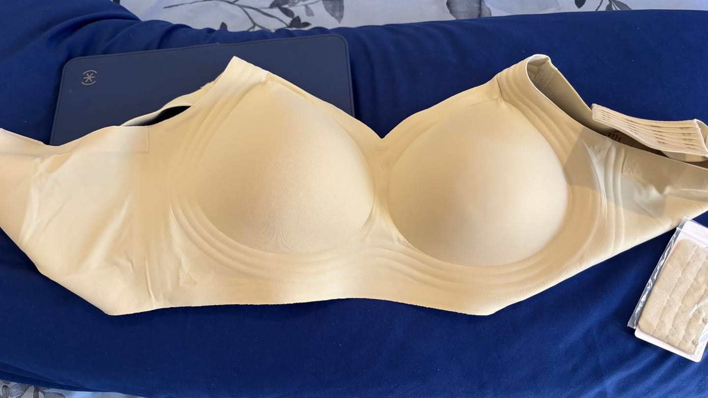 Customer photo review of ¡Siéntete cómoda y realza tu busto!