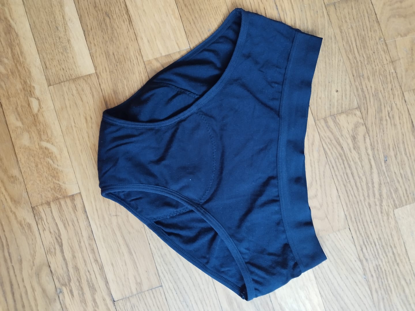 Customer photo review of Volga : Mes premières règles - Culotte Menstruelle Flux Moyen - 3XS au XL
