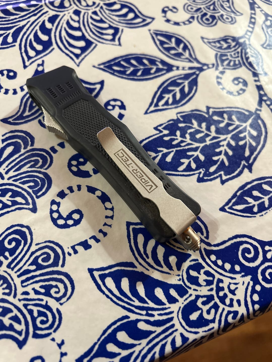 Customer photo review of Small Blue Phantom Automatic OTF Knife