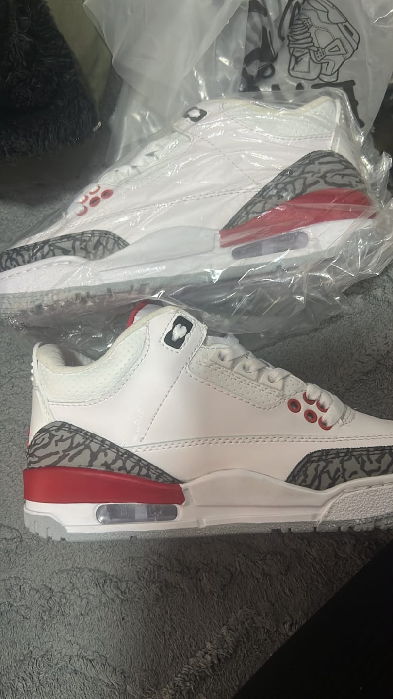 Customer photo review of AIR JORDAN RETRO 3