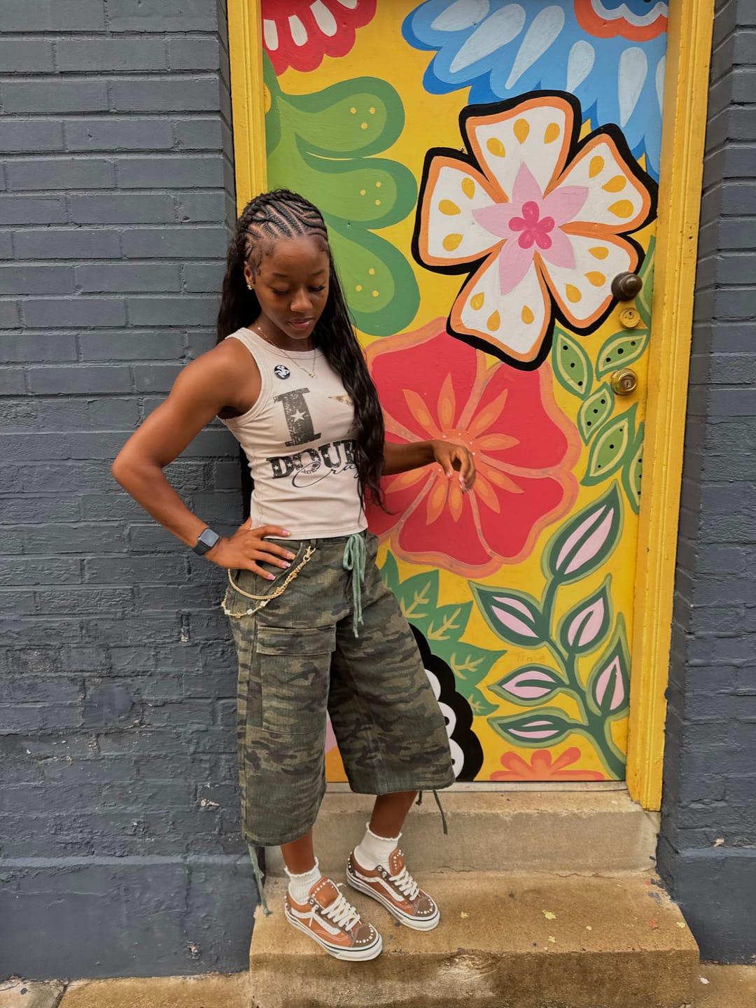 Customer photo review of Leopard Star Vintage Graphic Tank-522