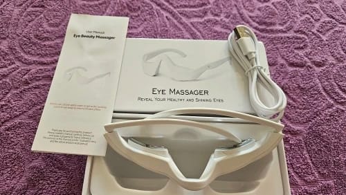 Customer photo review of Puffy Eye Massager Glasses