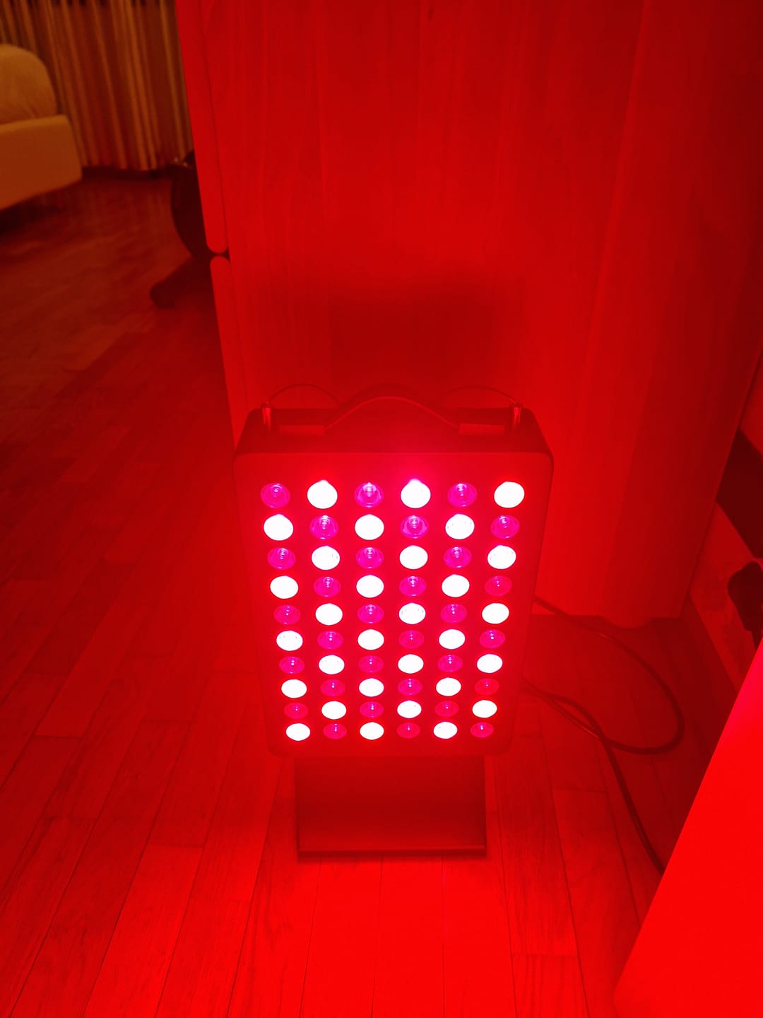 Customer photo review of Koanna® Luma300™ – Powerful, Compact Red Light Therapy Panel