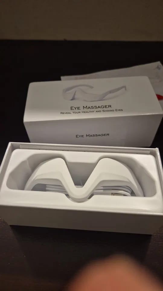 Customer photo review of Puffy Eye Massager Glasses