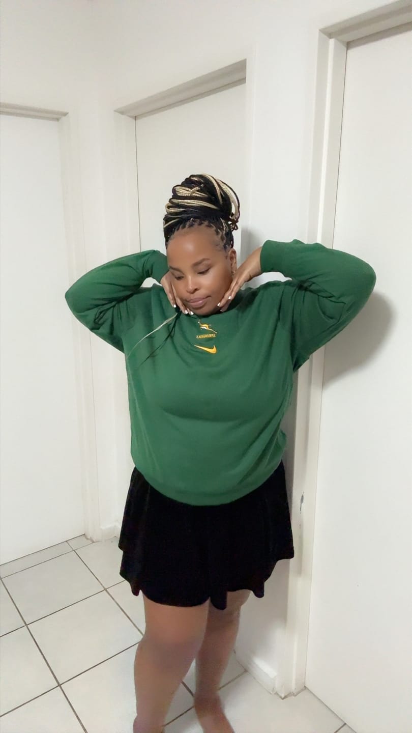 Customer photo review of Springboks Nike Mens Crew Sweatshirt Gorge Green