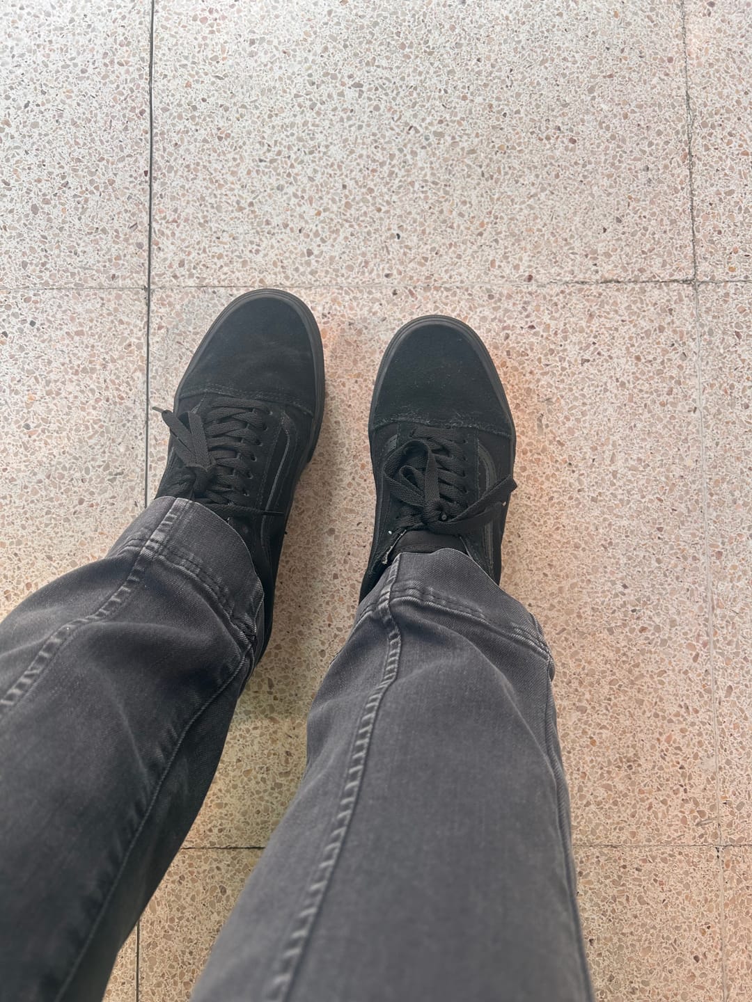 Customer photo review of Zapatilla Vans Old Skool Stackform Mujer Mono Negro