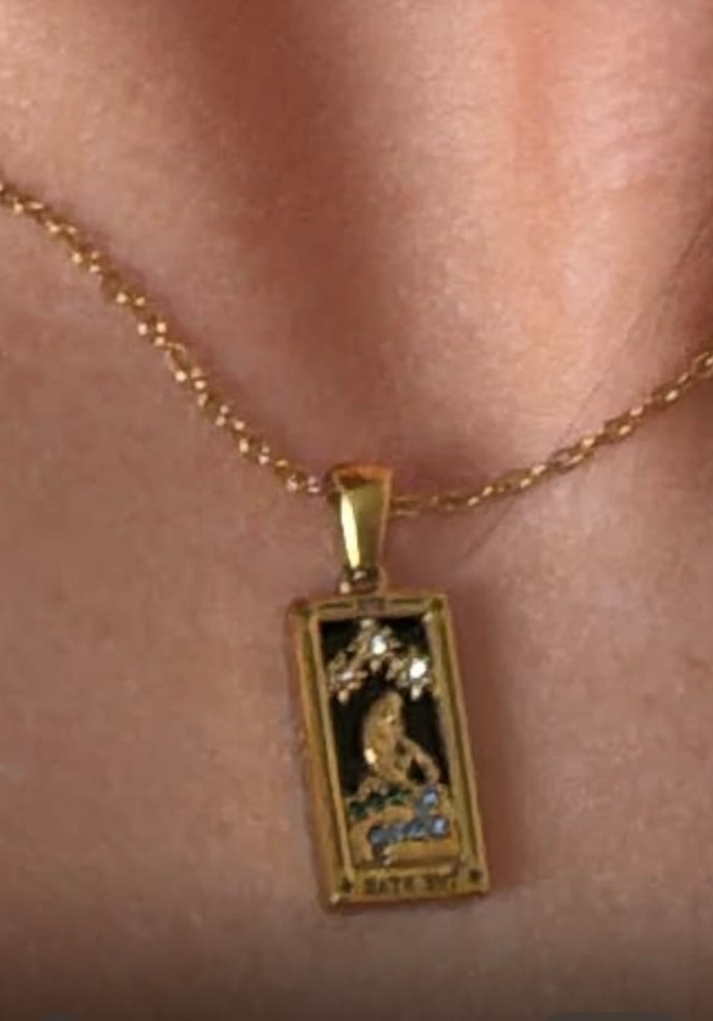 Customer photo review of The Star - Tarot Card Necklace