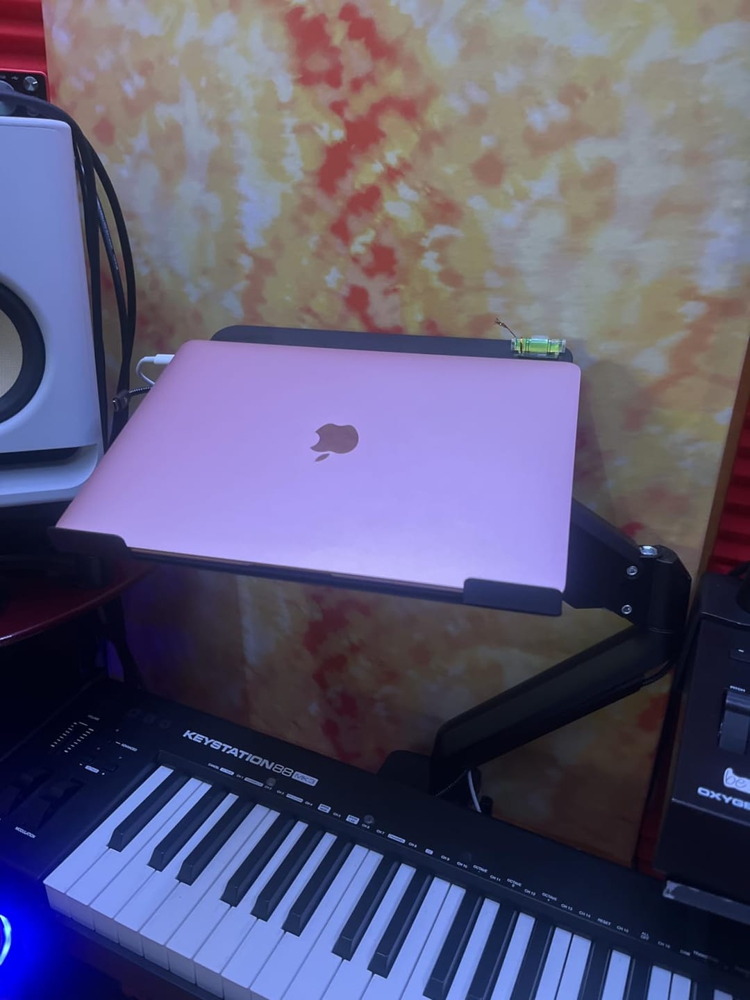 Customer photo review of 2-in-1 Laptop & Monitor Desk Mount