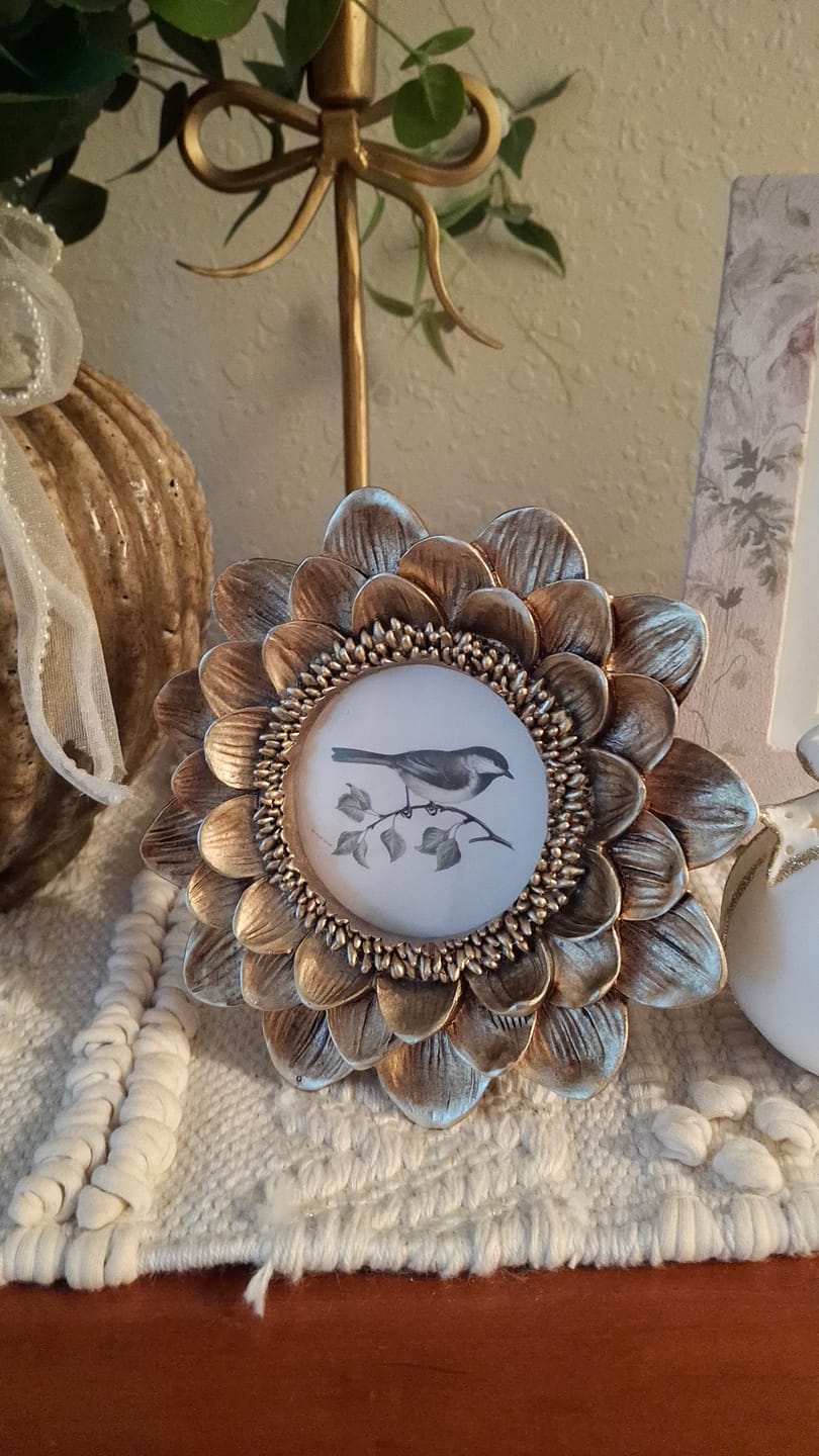 Customer photo review of Gold Flower Edge Frame