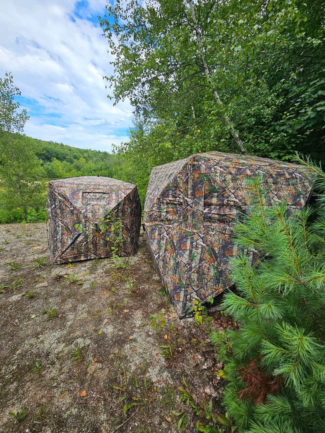 Customer photo review of Vis Series 270 Degree See Through Hunting Blind | Portable 2 3 4 Person Ground Blind | Camo Pop Up Deer Blind for Deer & Hunters