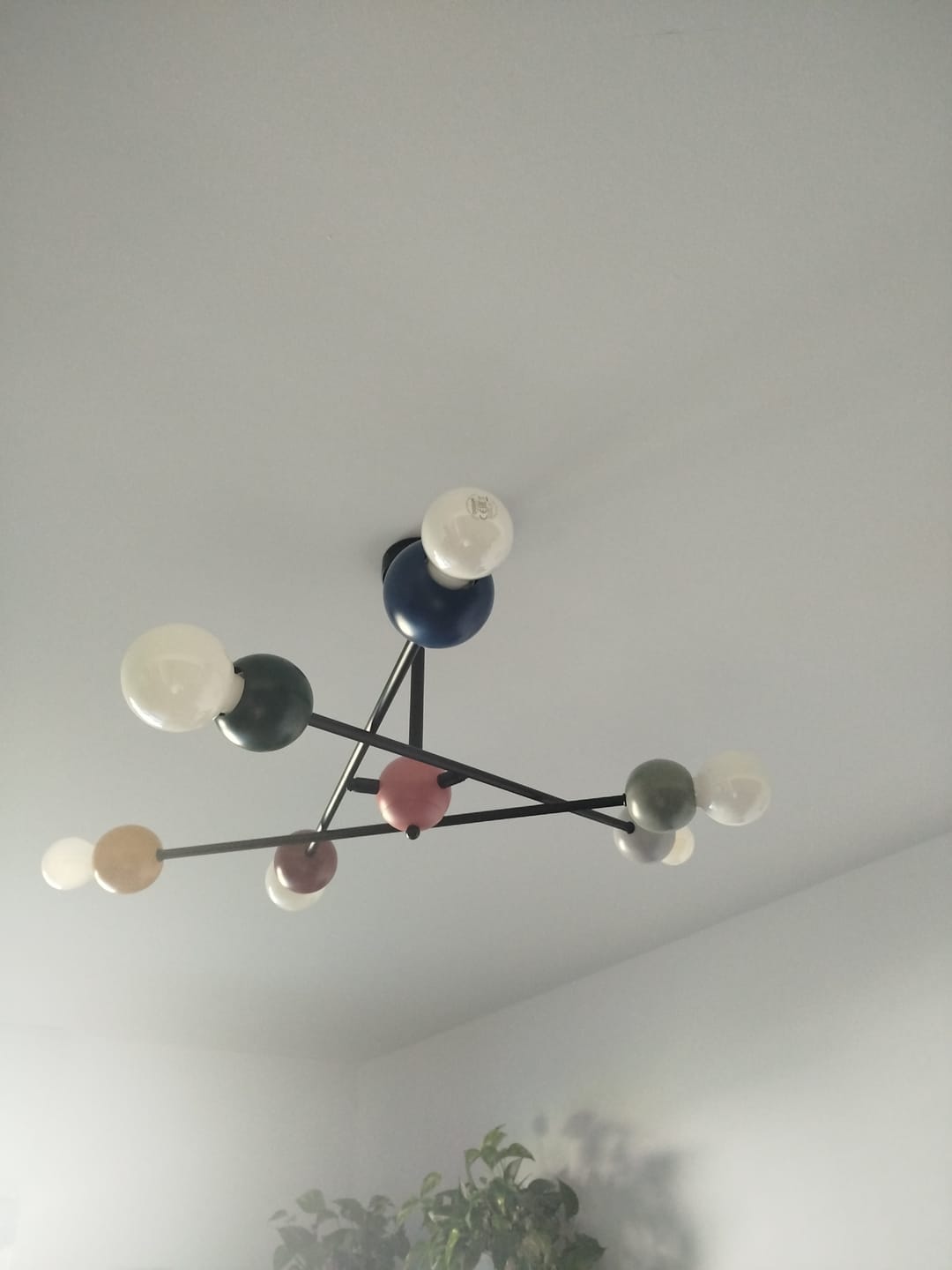 Customer photo review of OSRAM Dimmbare LED-Lampe LED SUPERSTAR+ CL A GL FR 60 dim 5,8W/940 E27 CRI90 BOX, E27 , Kaltweiß
