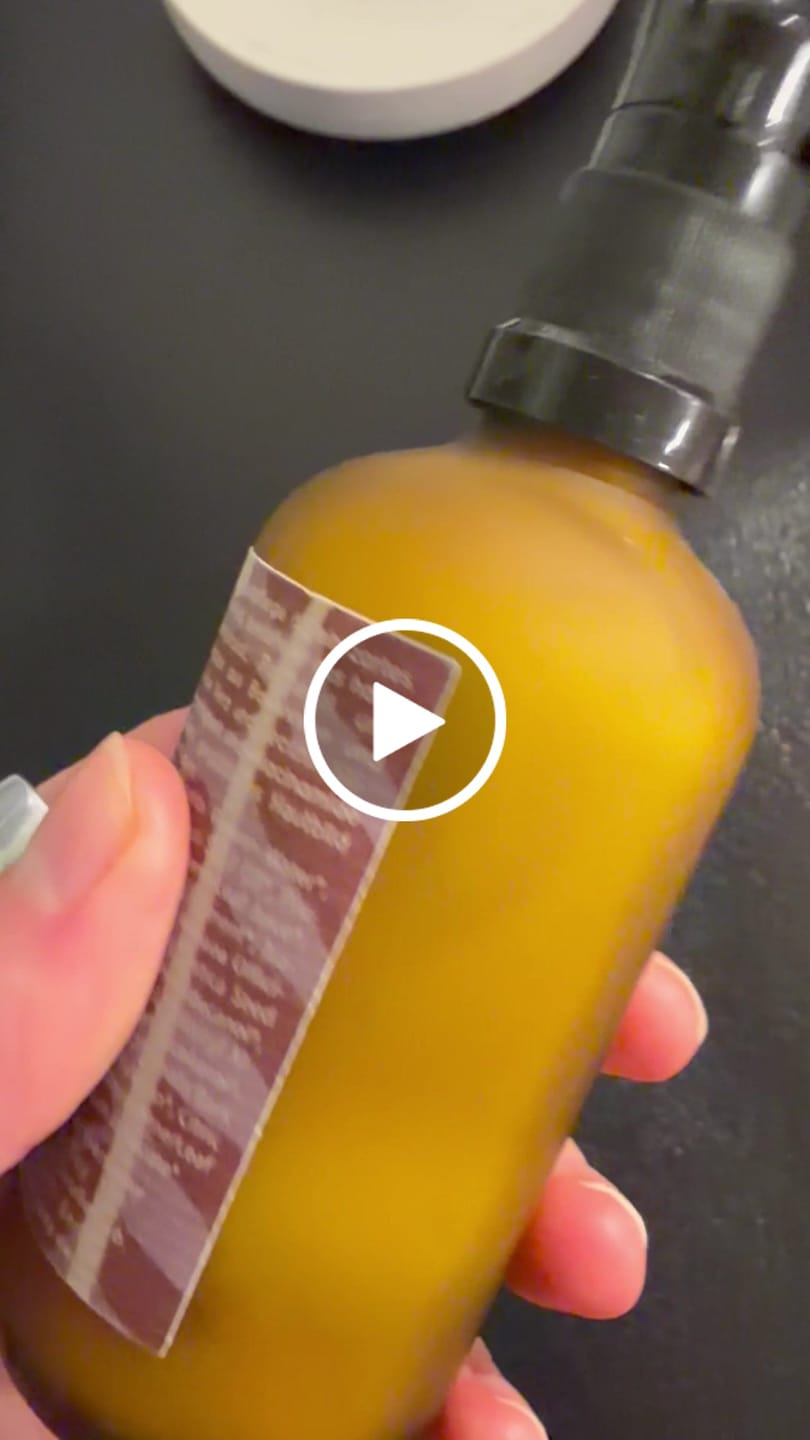 Customer video review of Mellow Mallow - Beruhigende Tagespflege mit Marshmallow und Kamille