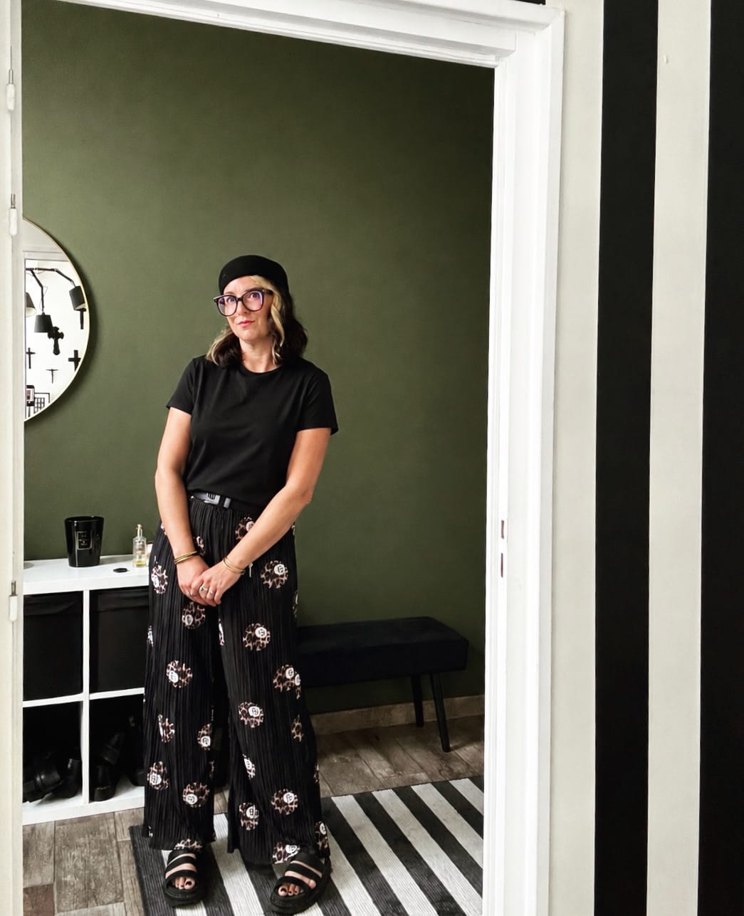 Customer photo review of She's Lucky 8 Ball Plisse Pants