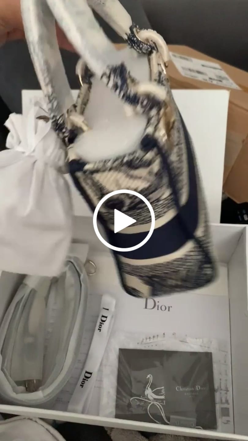 Customer video review of CD Old Blue Tiger 17 Lady Dior Bag Canvas 336742