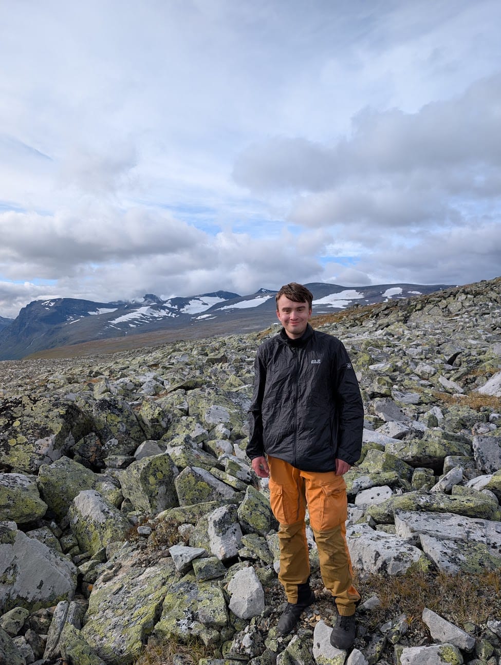Customer photo review of Vaistoa Uoma 2 | Barefoot Trekking Boots