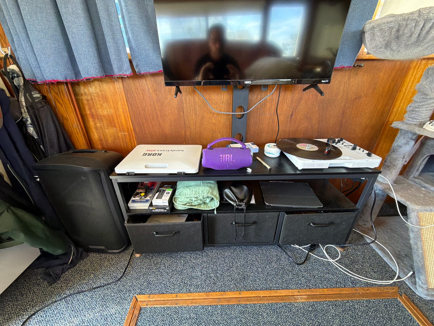 Customer photo review of Gemini Sound AS-2112BT 1500 Watt Active 12-Inch Bluetooth Loudspeaker