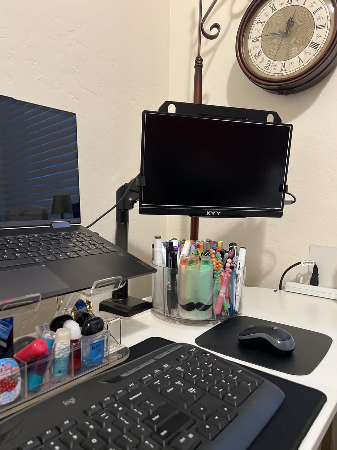 Customer photo review of 2-in-1 Laptop & Monitor Desk Mount