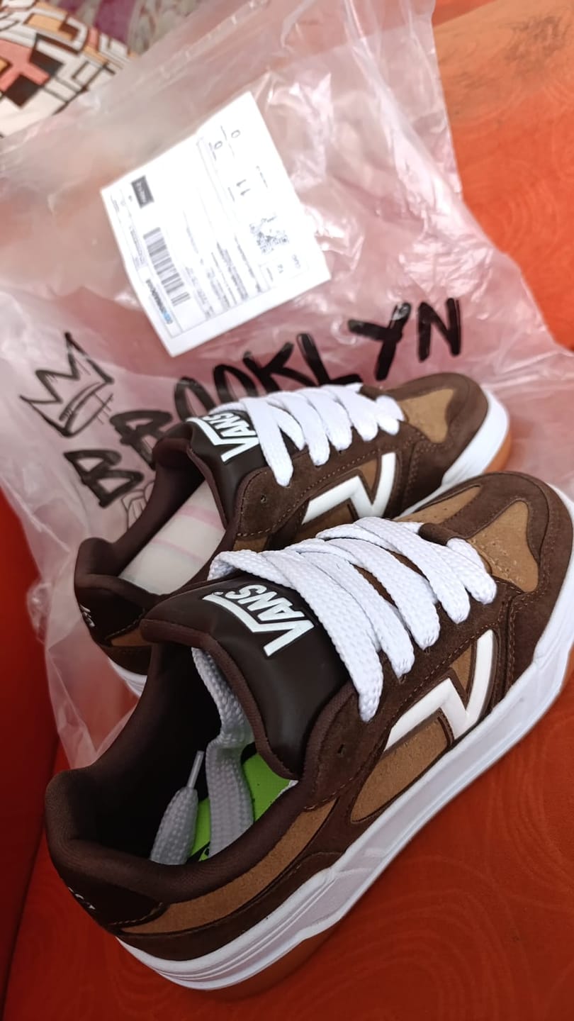 Customer photo review of VANS HYLANE - ADULTOS