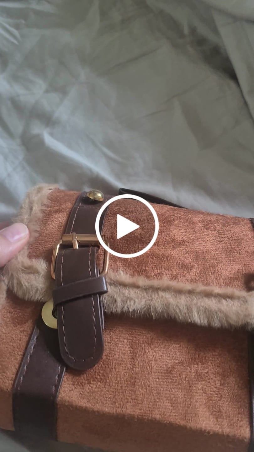 Customer video review of Nordic Crossbody Bag