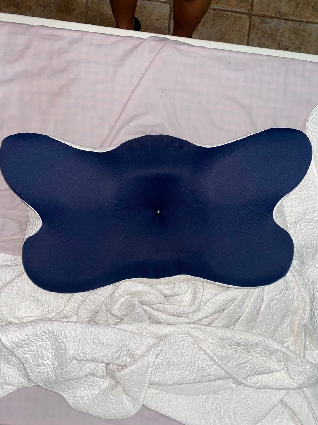 Customer photo review of NIVA Cervical Pillow® Almohada Cervical