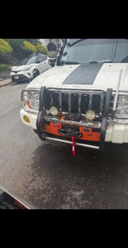 Customer photo review of WK / XK Hidden Winch Mount 2005 - 2010