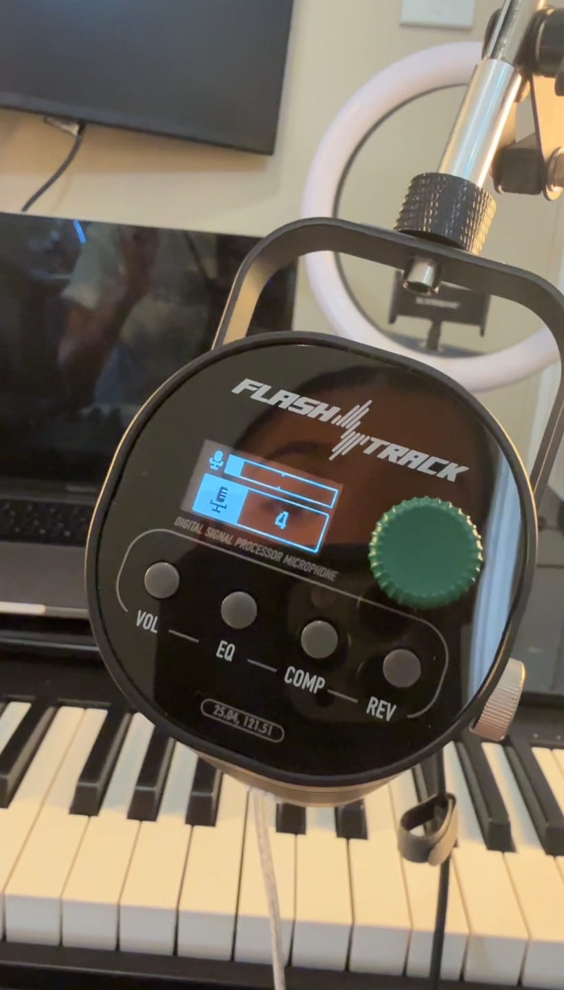 Customer photo review of FlashTrack FT-15 DSP Microphone