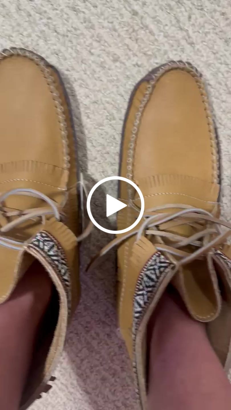 Customer video review of Men's Leather Moccasin Shoes