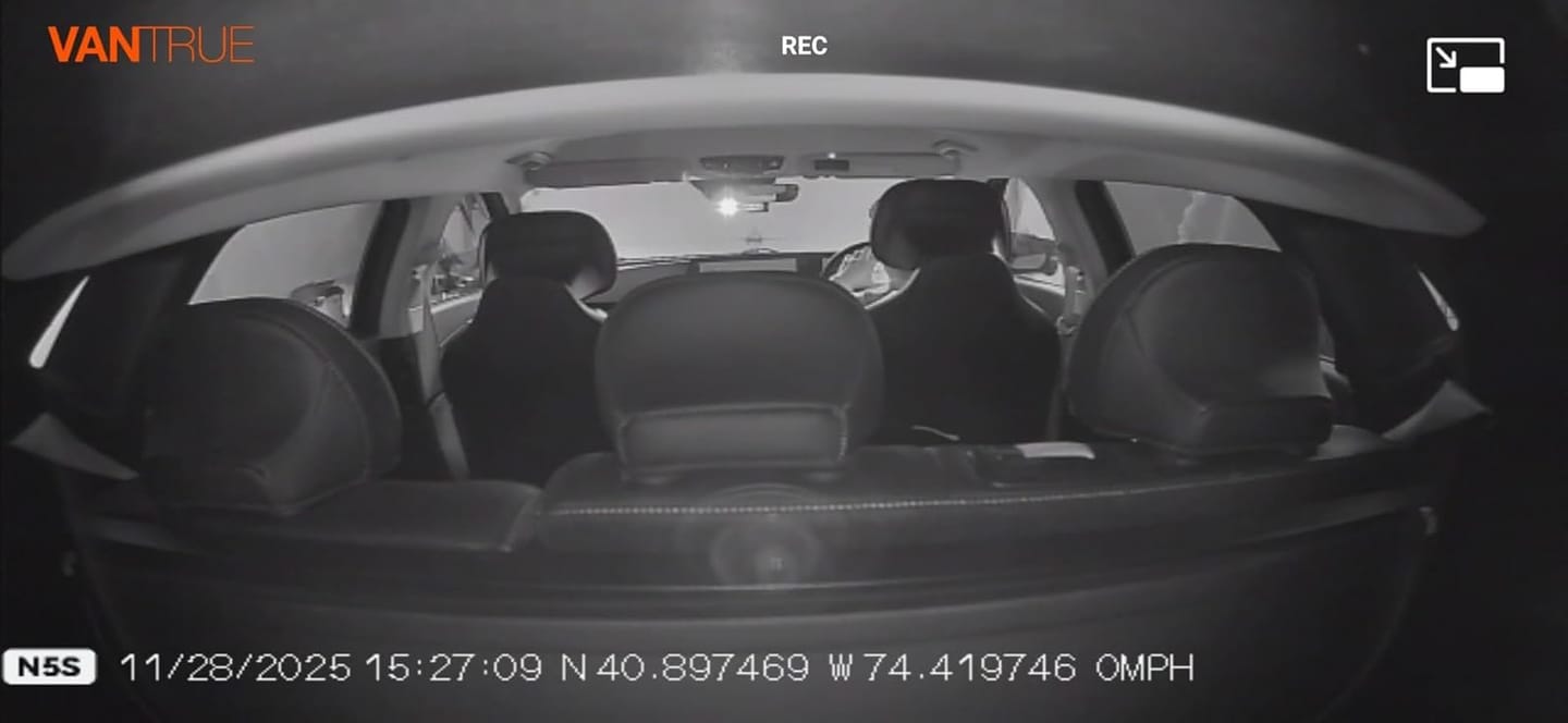 Customer photo review of BOLTHUT™ 4-Channel Dash Cam — 360° Front, Rear & Cabin, Night Vision