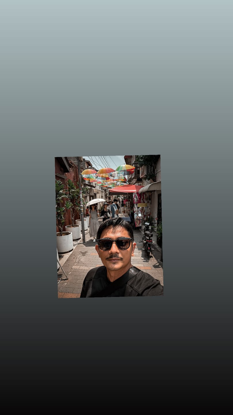 Customer photo review of Owen Square Framed Sunglasses