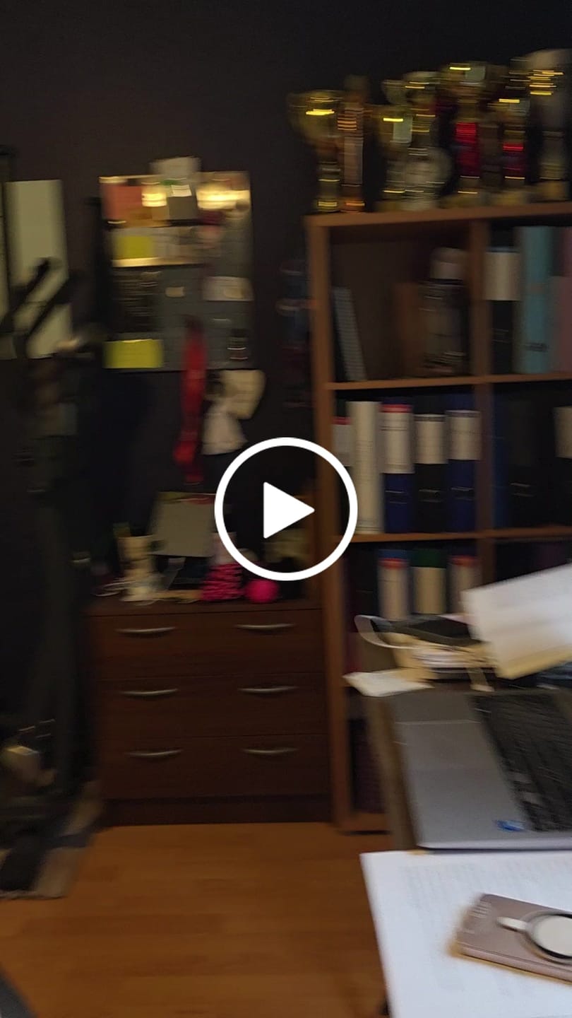 Customer video review of Koru earbuds