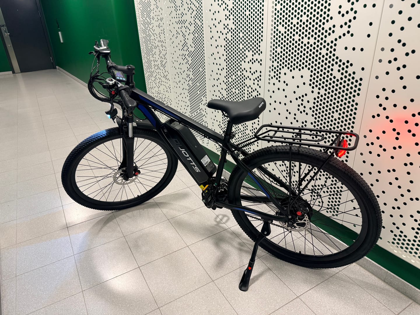 Customer photo review of Cycling Pack(Free gifts with E-bike purchase,includes mudguards,rear rack,and phone holder bag)