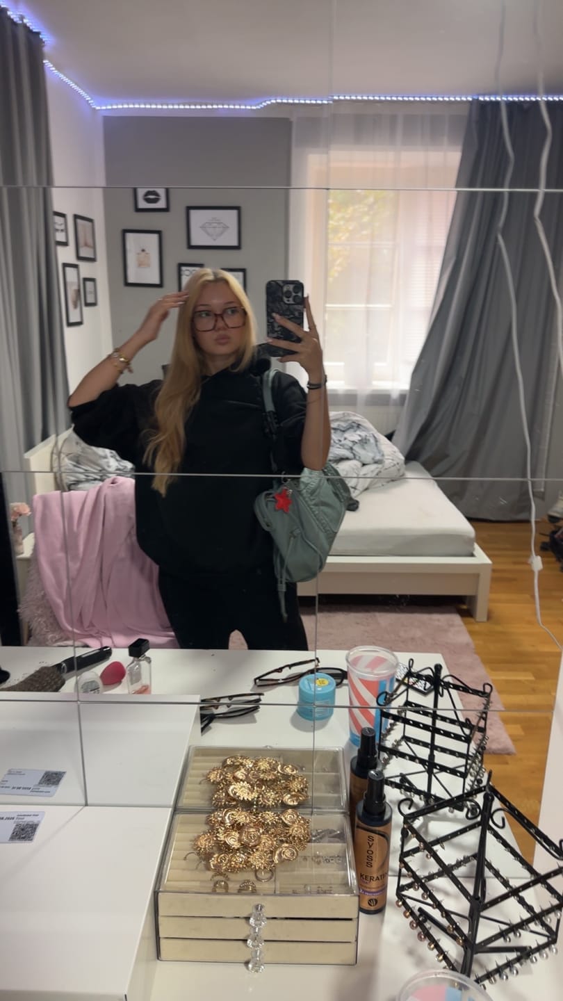 Customer photo review of CLAIRE' CITY BAG