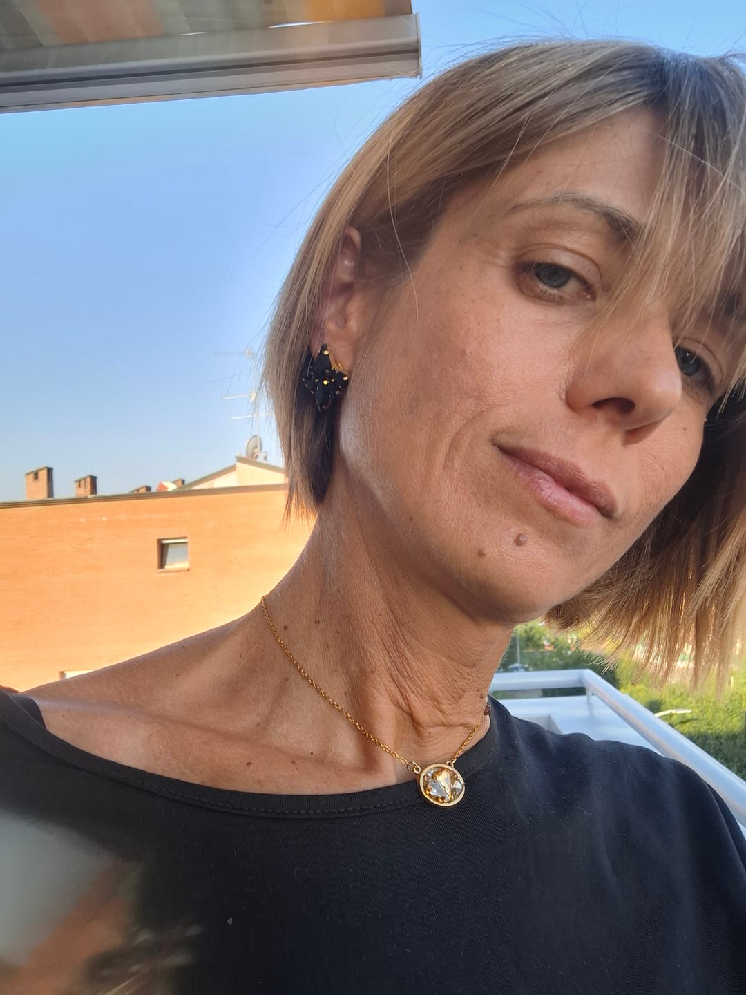 Customer photo review of Ovalina Chocker  - Lumier (Collana Acciaio Inossidabile)