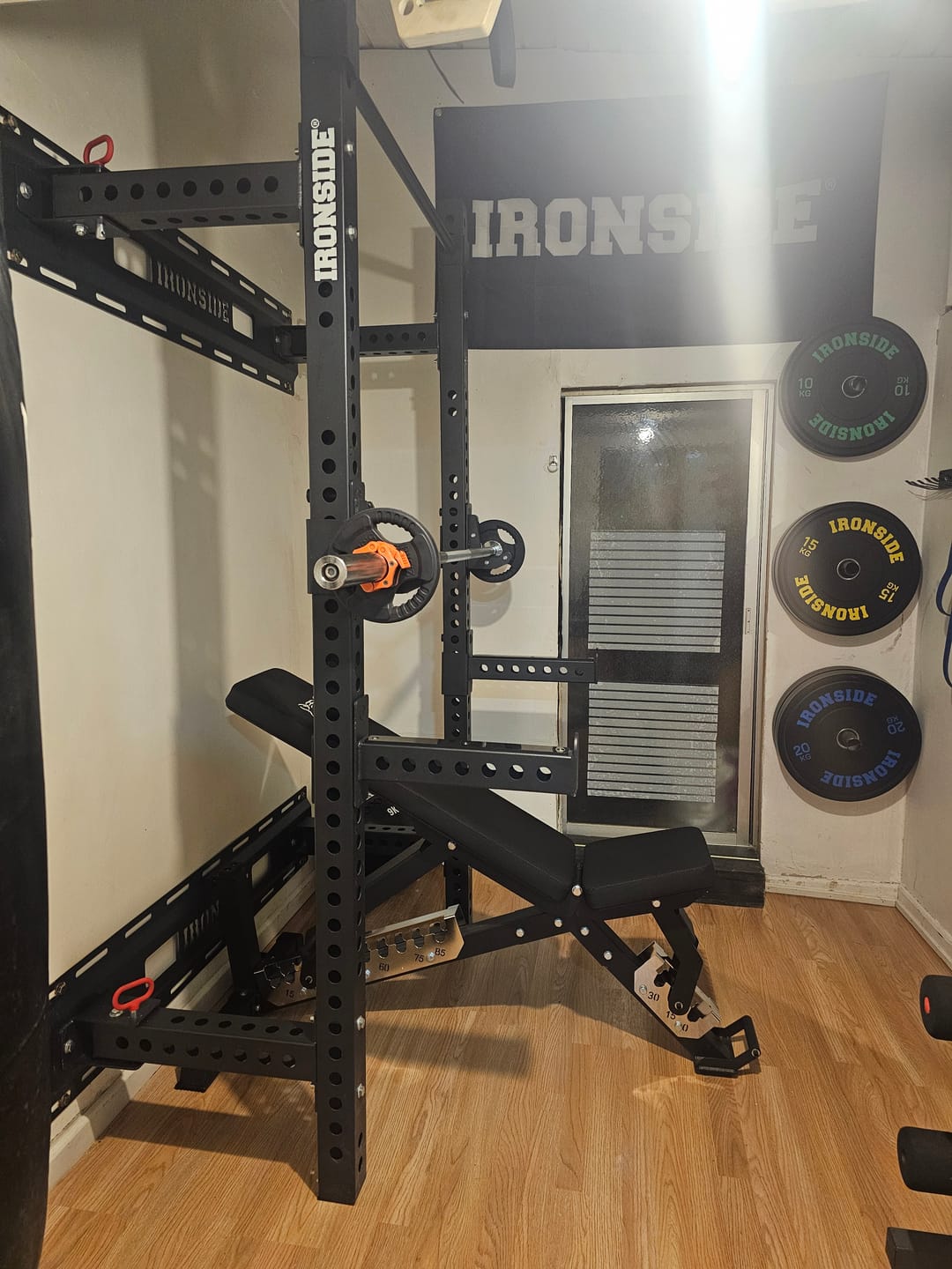 Customer photo review of Rack Plegable de Pared Wall Mount IRONSIDE