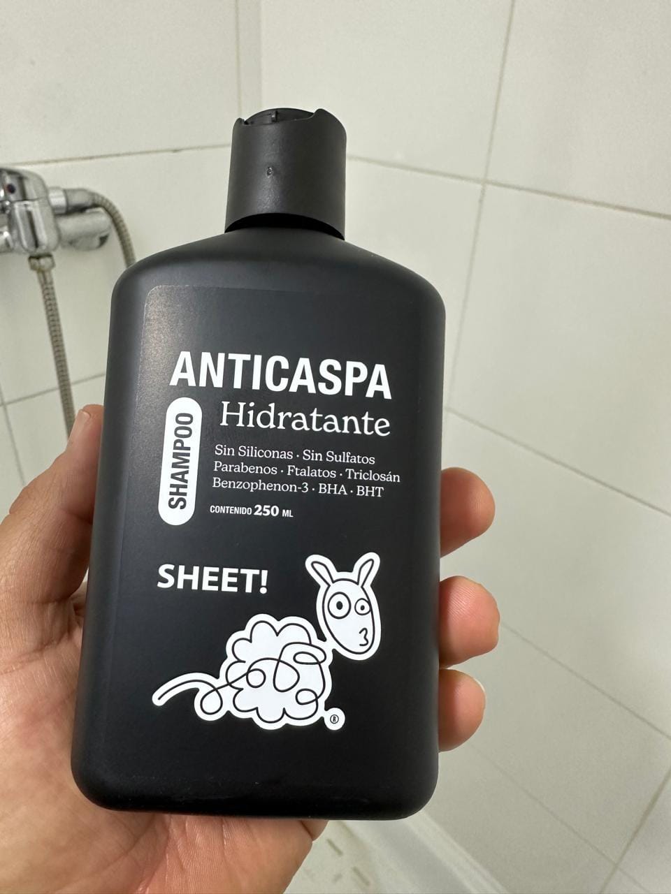 Customer photo review of Shampoo Anticaspa Sin Sulfatos para Caspa Seca | SHEET