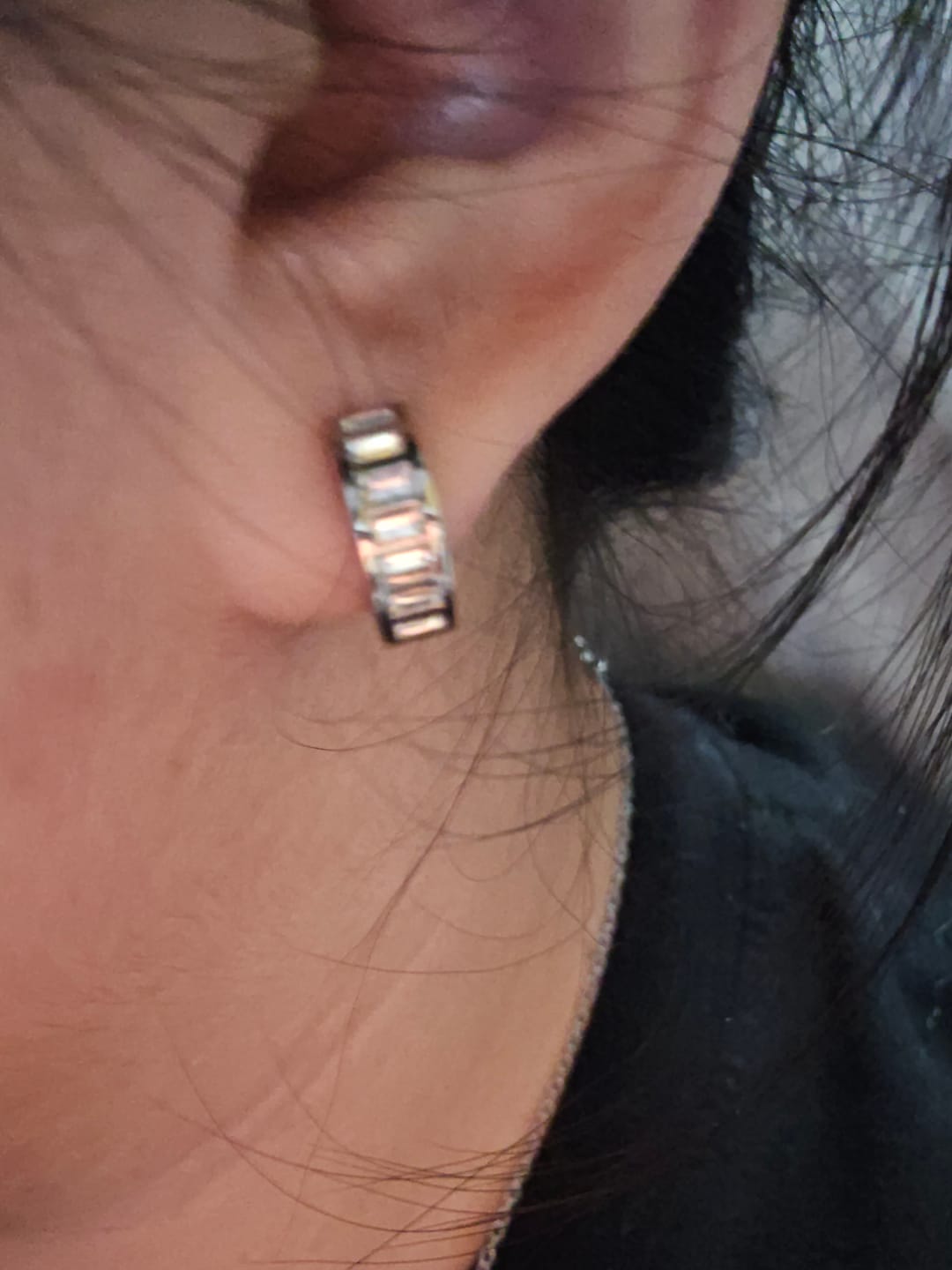 Customer photo review of Aretes Irias Plata + Zirconia