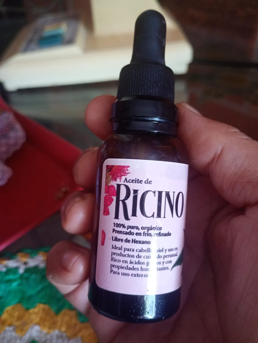 Customer photo review of Aceite de ricino puro para cejas, piel y cabello