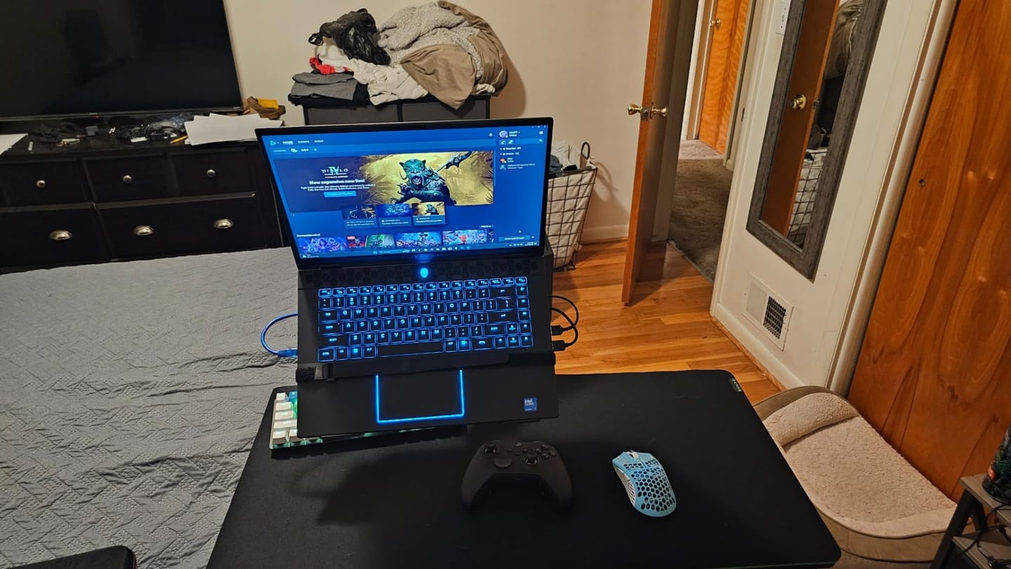 Customer photo review of 2-in-1 Laptop & Monitor Desk Mount