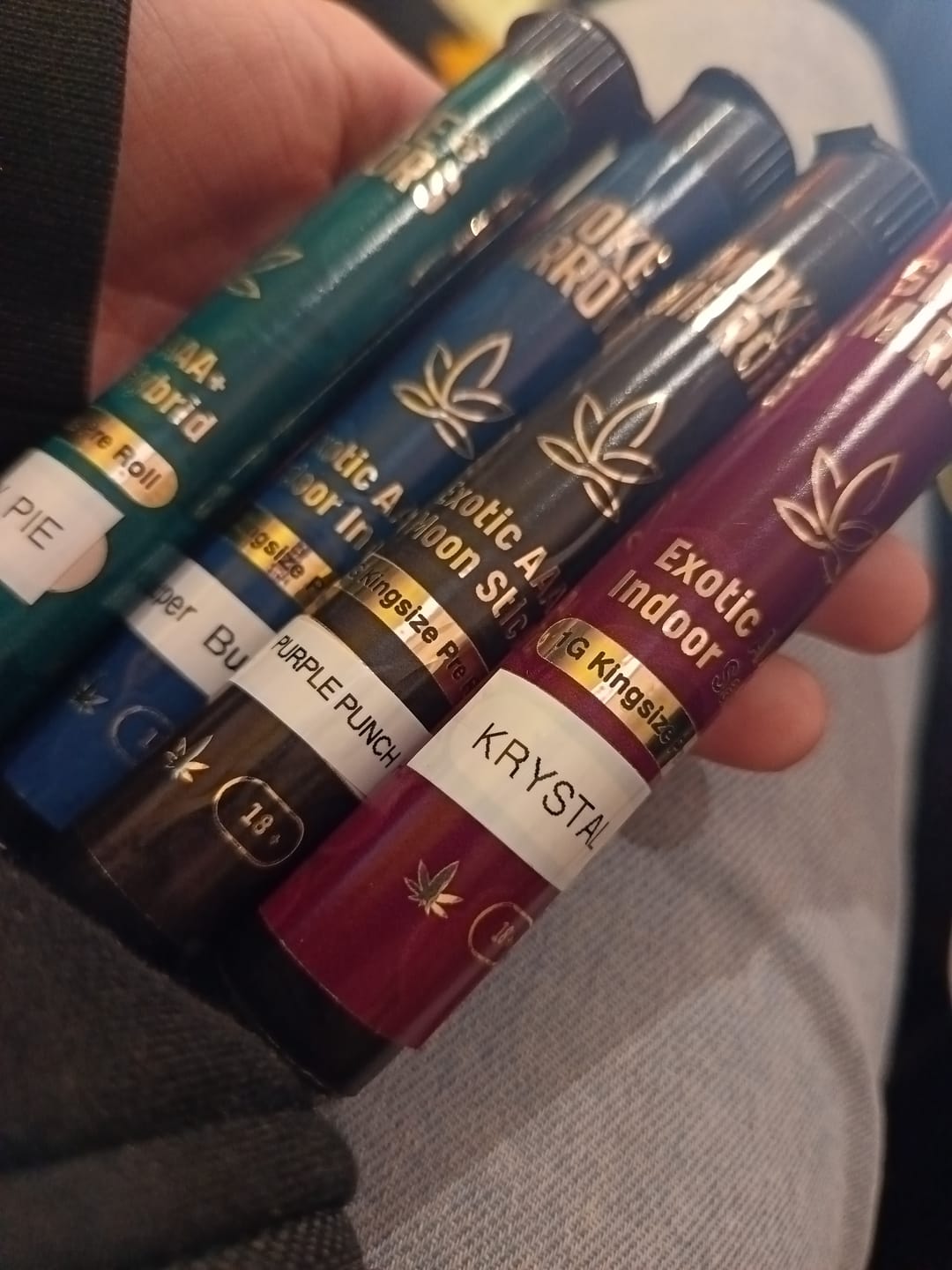 Customer photo review of Smoke & Mirrors AAA+ Pre Rolls Bundle (x4) - Various Strains