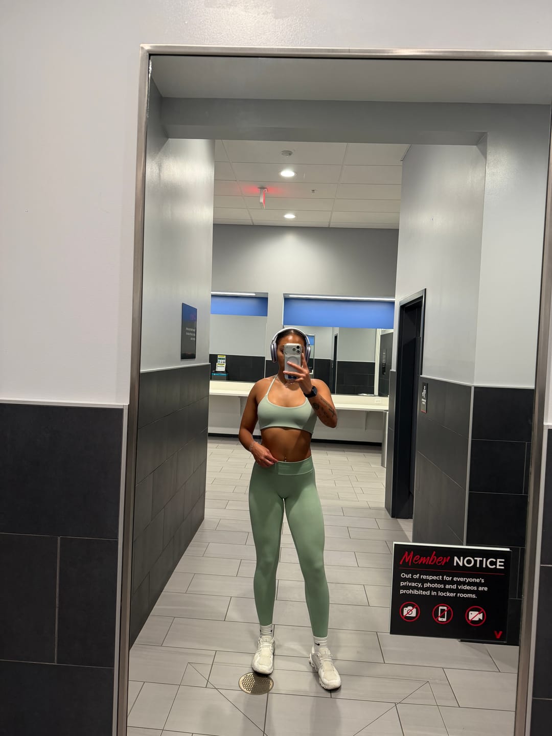 Customer photo review of W3141 - Motion Halter Bra