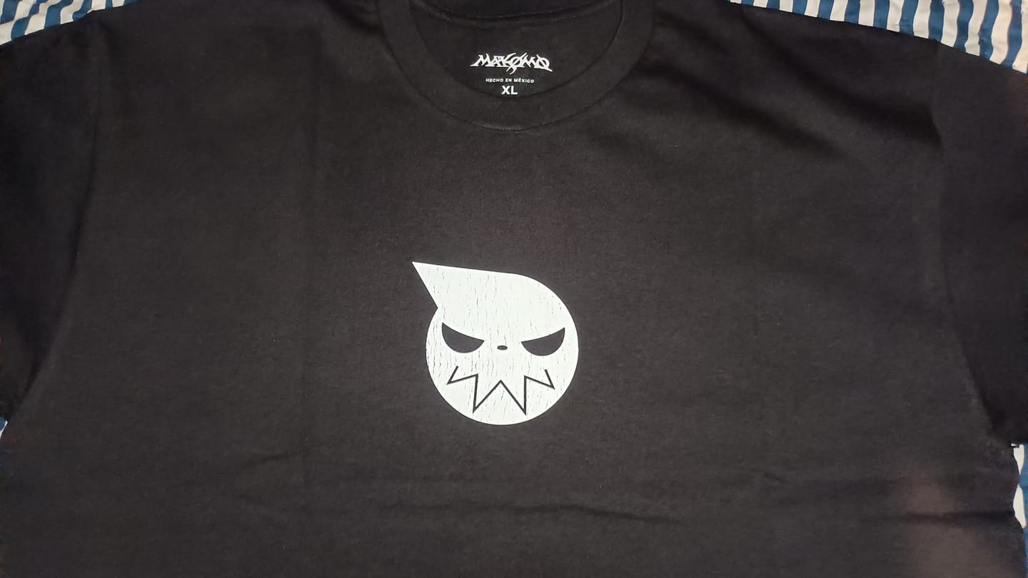 Customer photo review of MAKA ALBARN | SOUL EATER | PLAYERA OVERSIZE PREMIUM NEGRA
