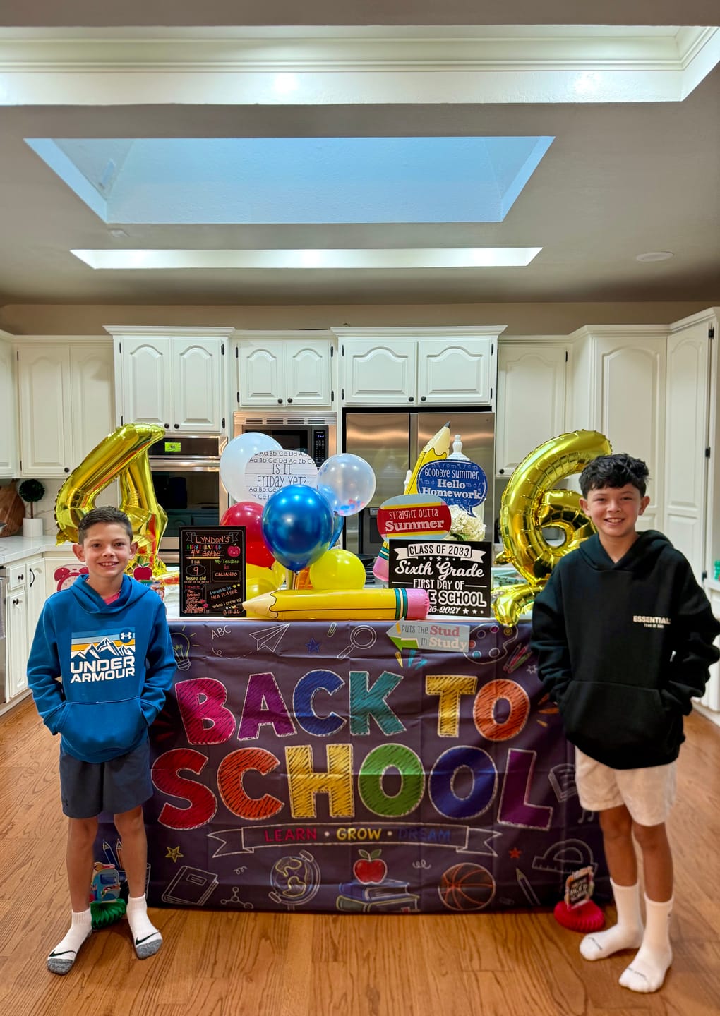 Customer photo review of Essentials Fear of God KIDS Stretch Limo Hoodie